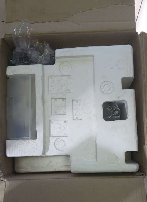 Empisal Over Locker model No. 760C/ 220 - 230V 50Hz/105W